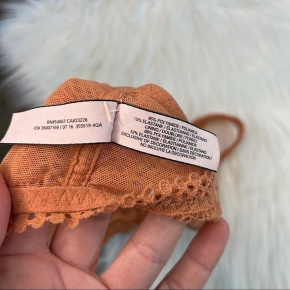 Victoria’s Secret Lace Bralette Small - Picture 6 of 8